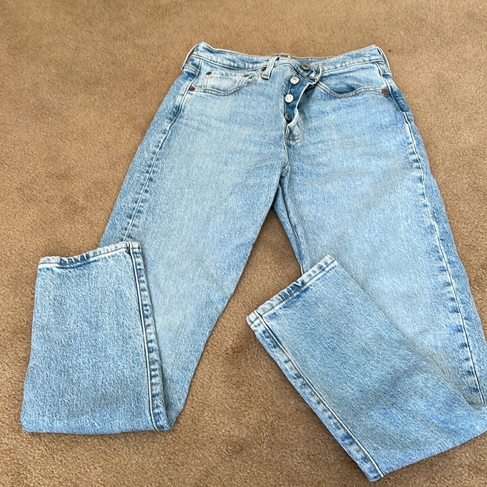 Levi’s 501S skinny jeans. W27 L28.